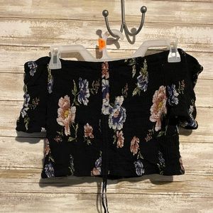 Size L Kendall and Kylie Off the Shoulder Crop Top